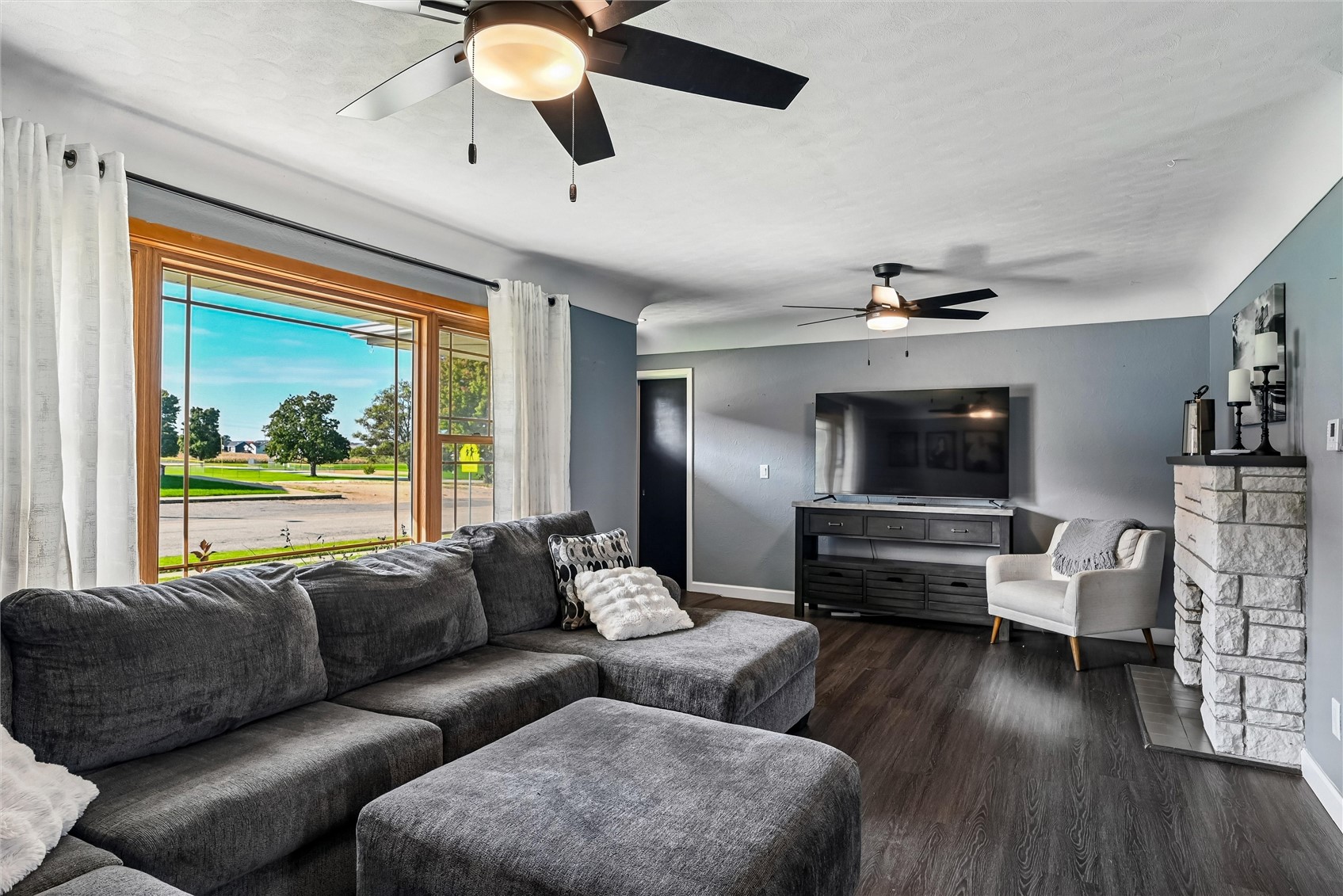 327 3rd Street Atkins IA 52206