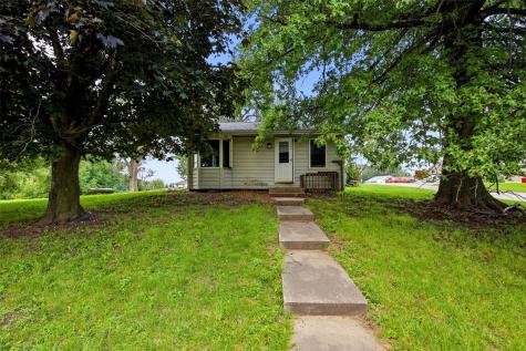 2045 High Drive SE Cedar Rapids IA 52403