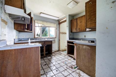 2045 High Drive SE Cedar Rapids IA 52403