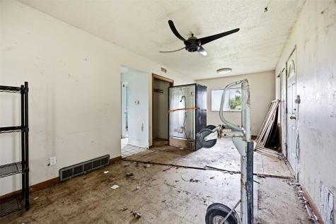 2045 High Drive SE Cedar Rapids IA 52403