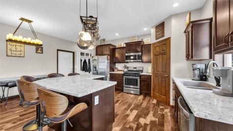 1214 E 13th Street Vinton IA 52349