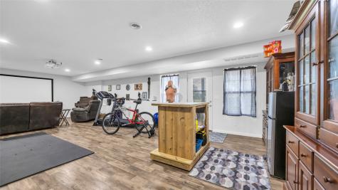1214 E 13th Street Vinton IA 52349