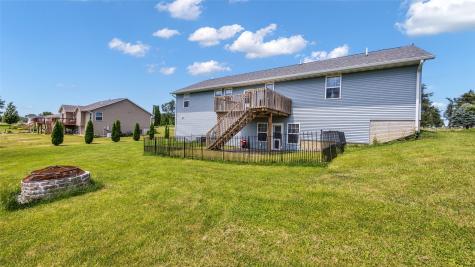 1214 E 13th Street Vinton IA 52349