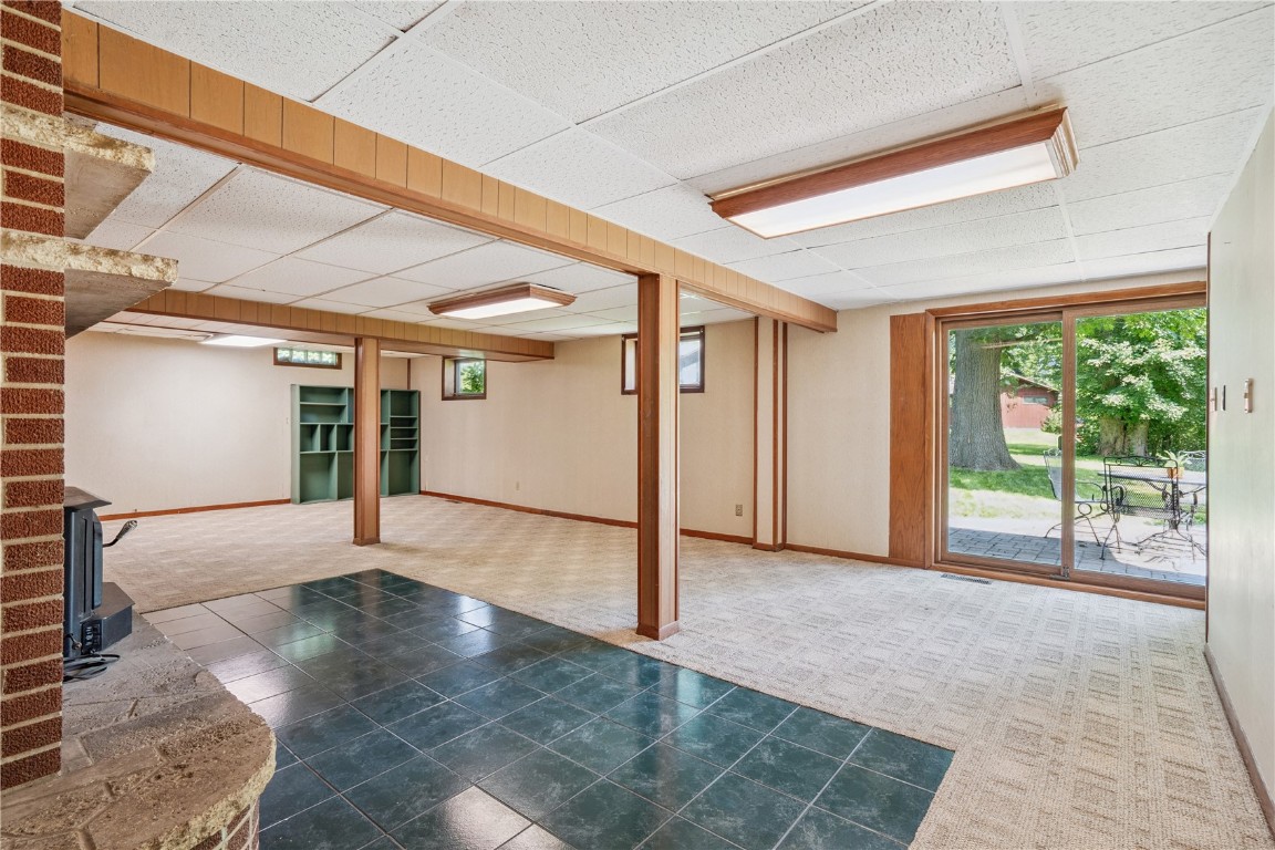 3360 Circle Drive NE Cedar Rapids IA 52402