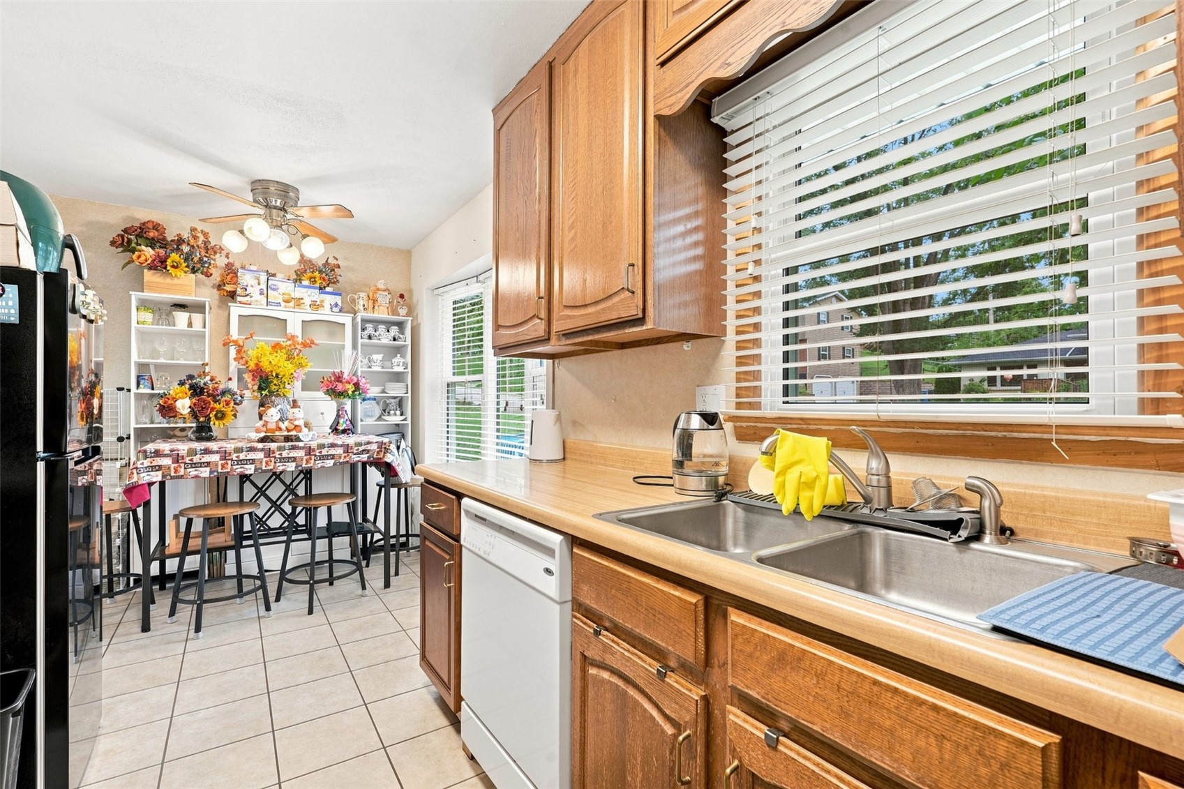 3808 Elmwood Drive NE Cedar Rapids IA 52402