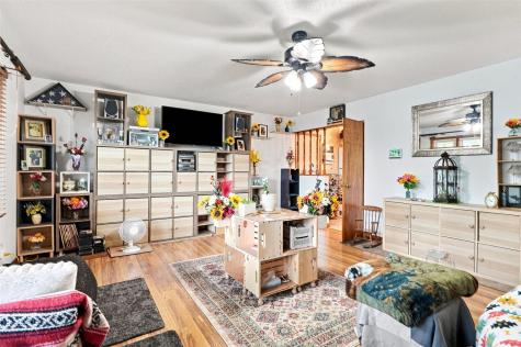 3808 Elmwood Drive NE Cedar Rapids IA 52402