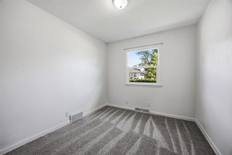1621 47th Street NE Cedar Rapids IA 52402