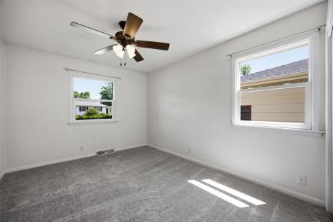 1621 47th Street NE Cedar Rapids IA 52402