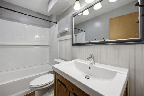 1621 47th Street NE Cedar Rapids IA 52402