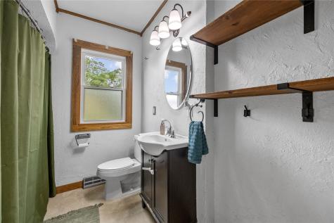 3114 Eastern Avenue NE Cedar Rapids IA 52402