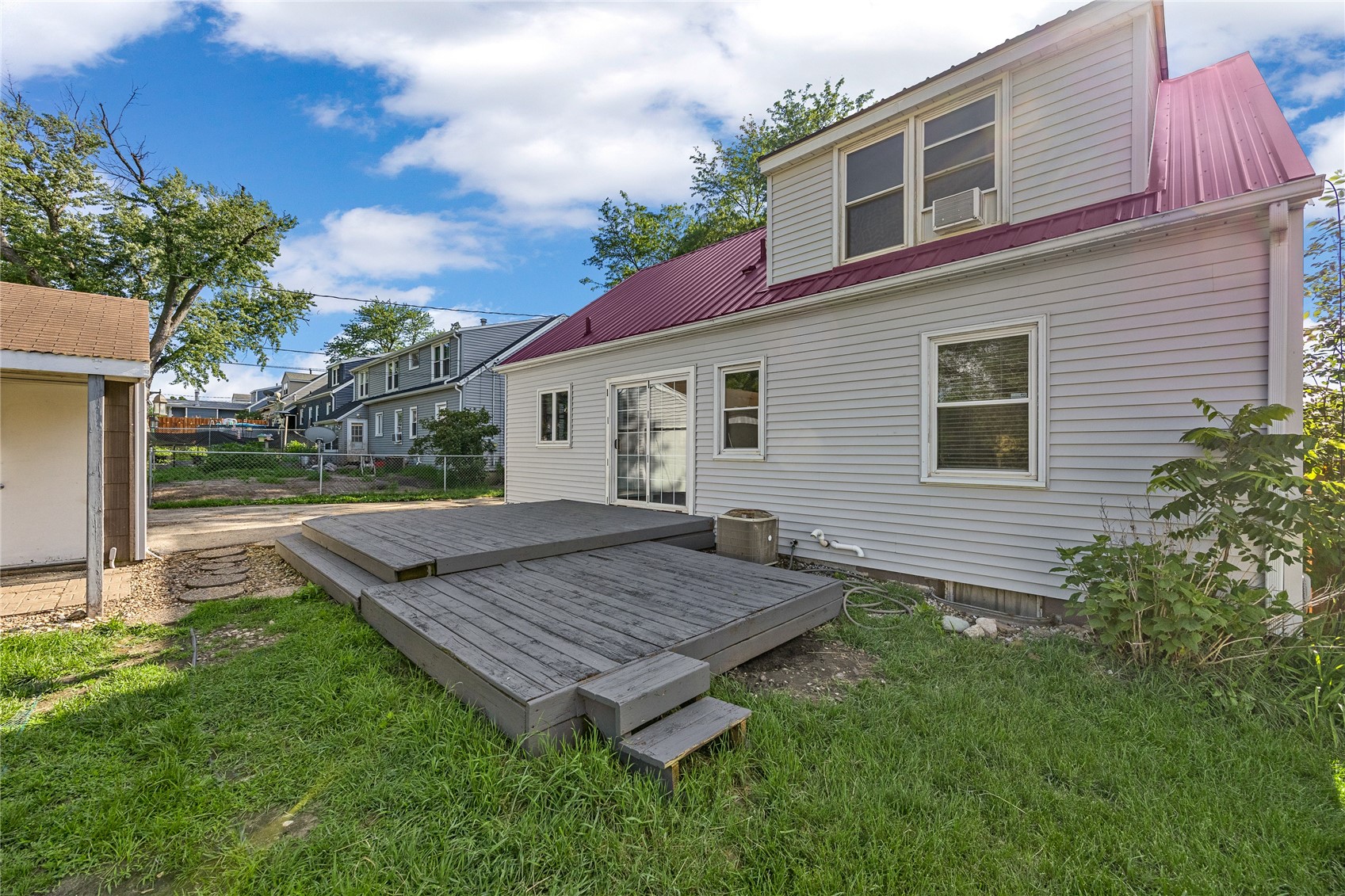 3114 Eastern Avenue NE Cedar Rapids IA 52402