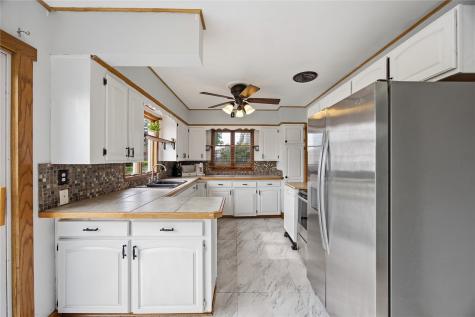 3114 Eastern Avenue NE Cedar Rapids IA 52402