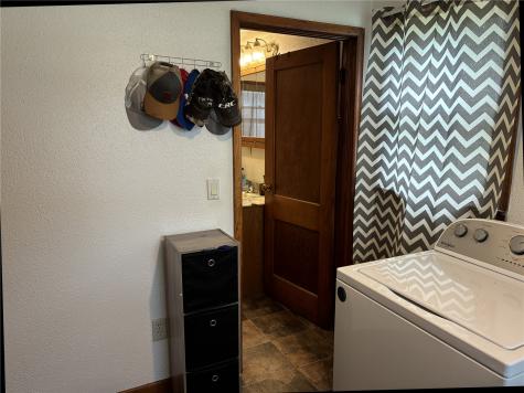 208 C Avenue Vinton IA 52349