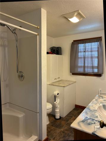 208 C Avenue Vinton IA 52349