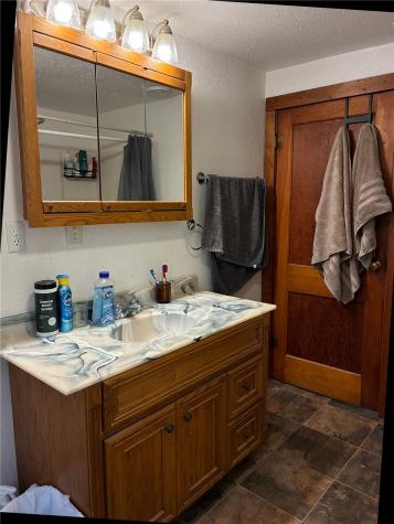 208 C Avenue Vinton IA 52349