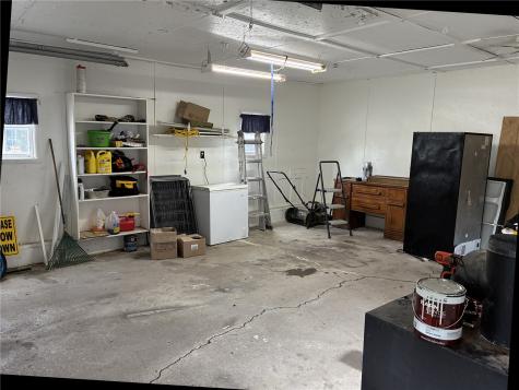 208 C Avenue Vinton IA 52349
