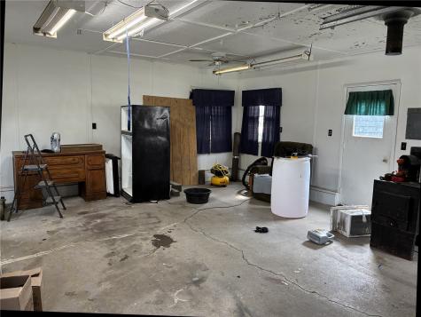 208 C Avenue Vinton IA 52349