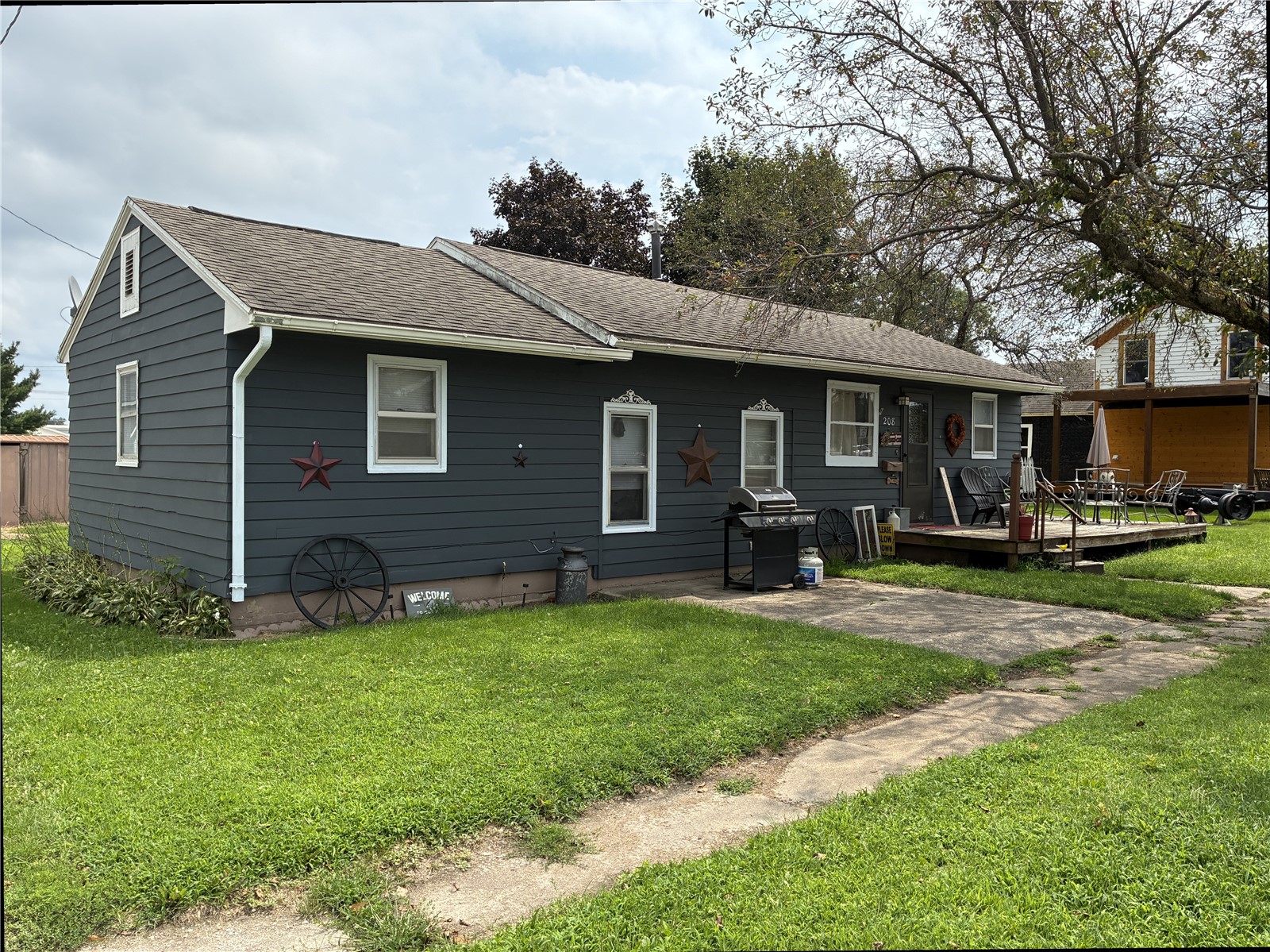 208 C Avenue Vinton IA 52349