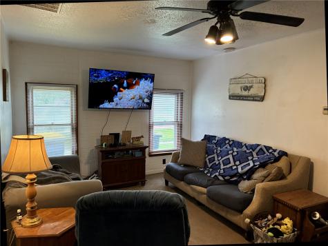 208 C Avenue Vinton IA 52349