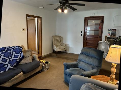 208 C Avenue Vinton IA 52349