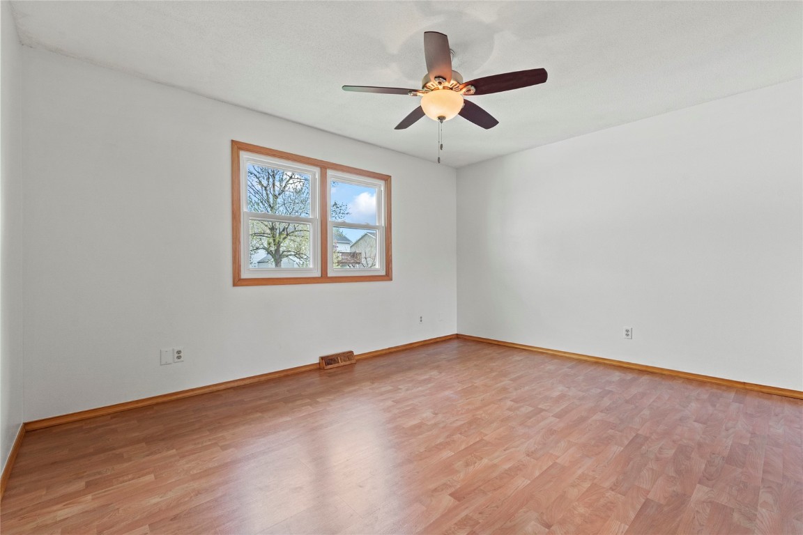 150 33rd Avenue Marion IA 52302