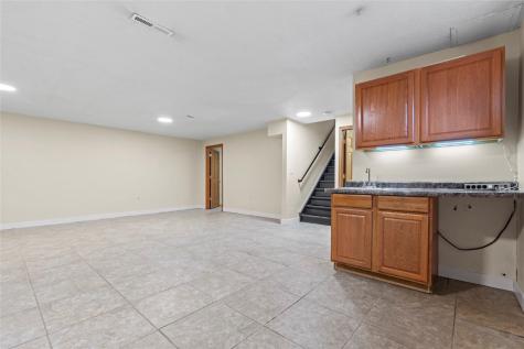150 33rd Avenue Marion IA 52302