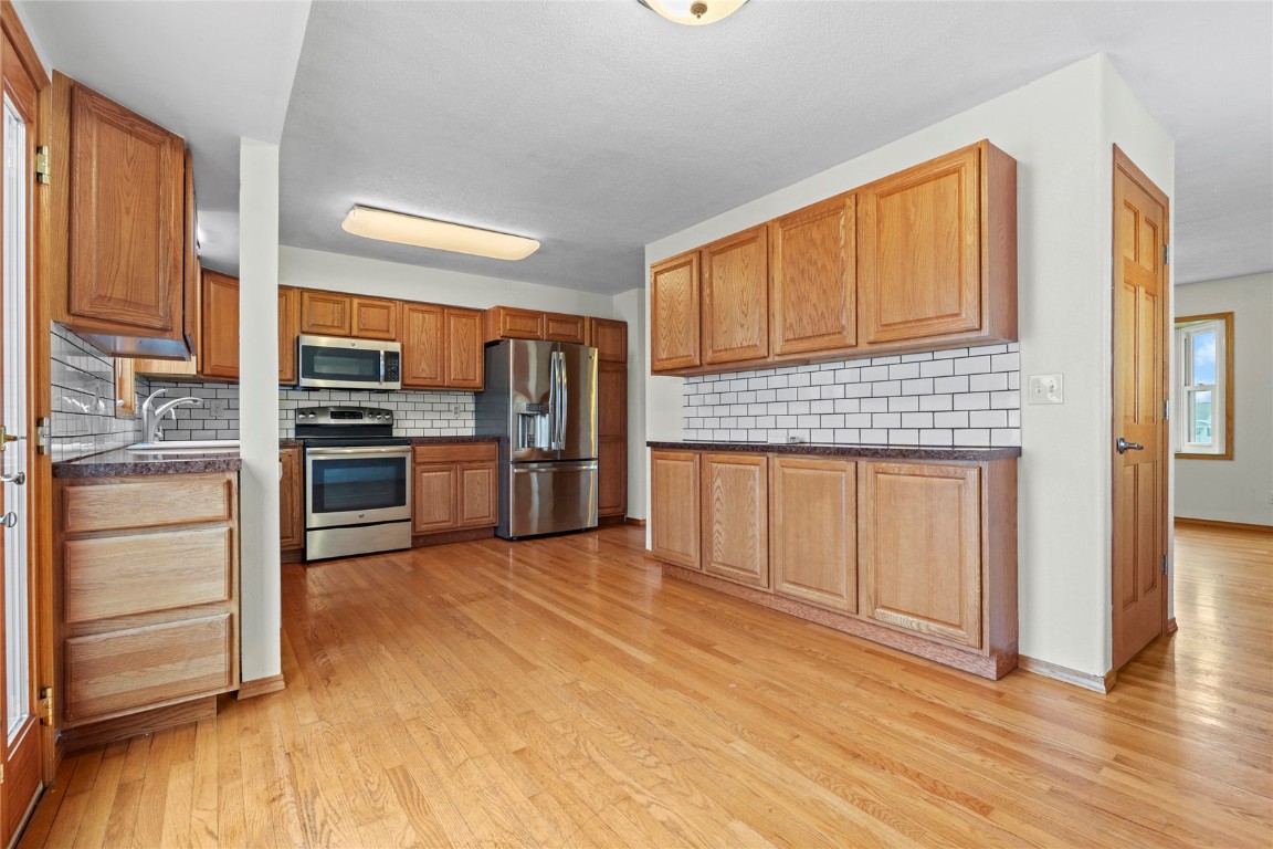 150 33rd Avenue Marion IA 52302