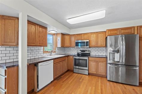 150 33rd Avenue Marion IA 52302