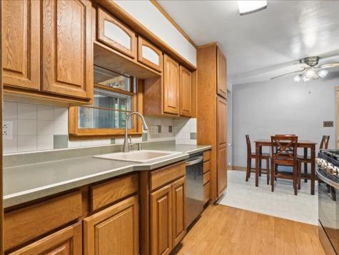 4024 Vine Avenue SE Cedar Rapids IA 52403
