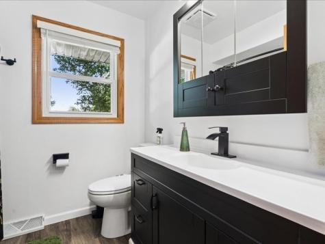 4024 Vine Avenue SE Cedar Rapids IA 52403