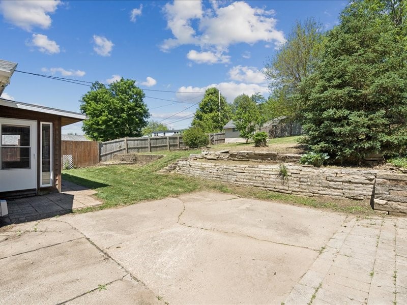 4024 Vine Avenue SE Cedar Rapids IA 52403