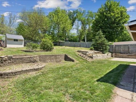 4024 Vine Avenue SE Cedar Rapids IA 52403
