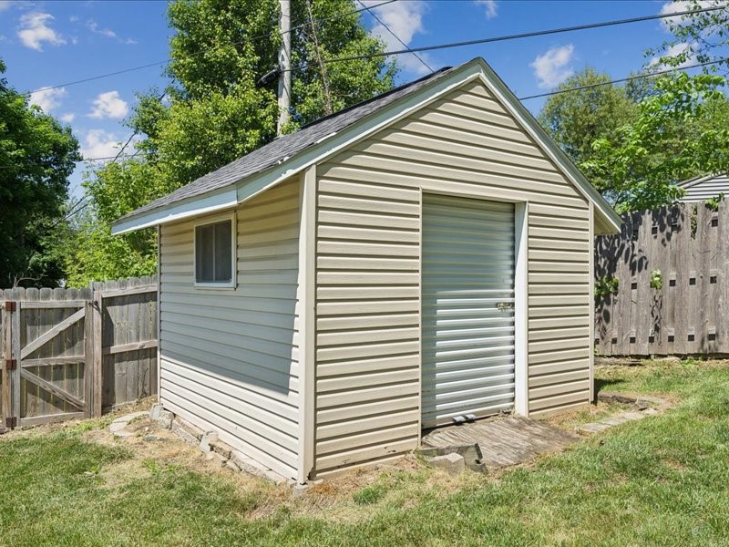 4024 Vine Avenue SE Cedar Rapids IA 52403