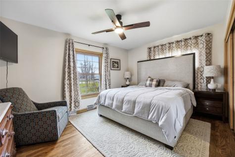 1107 G Avenue Vinton IA 52349