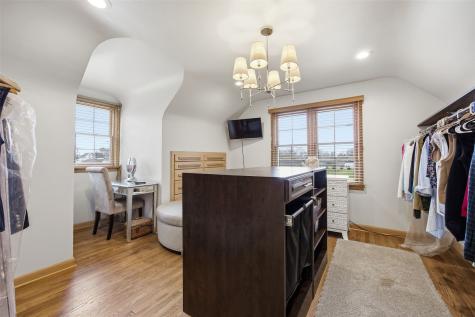 1107 G Avenue Vinton IA 52349