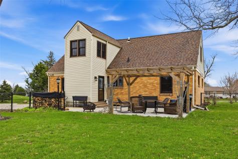 1107 G Avenue Vinton IA 52349