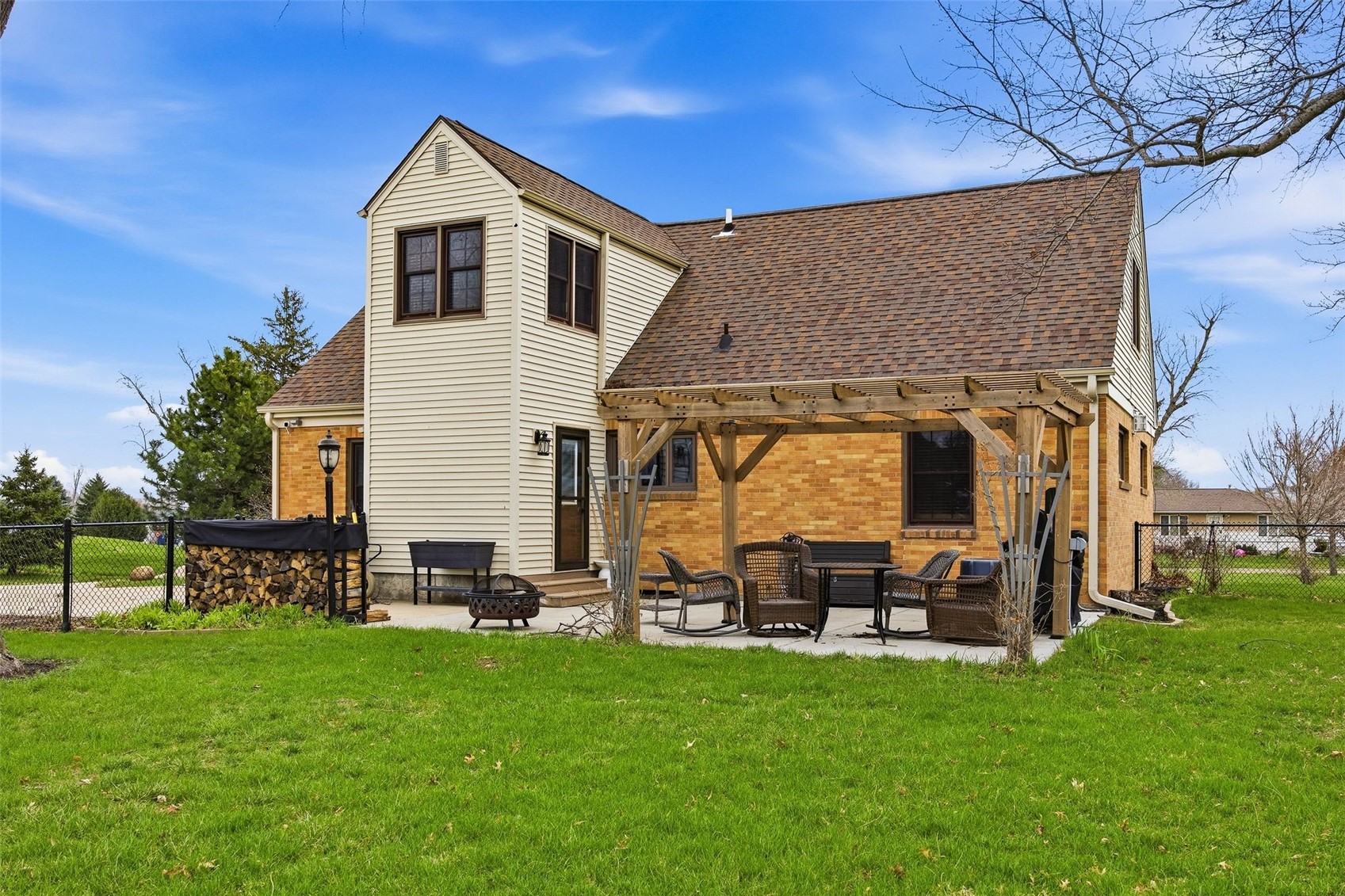 1107 G Avenue Vinton IA 52349