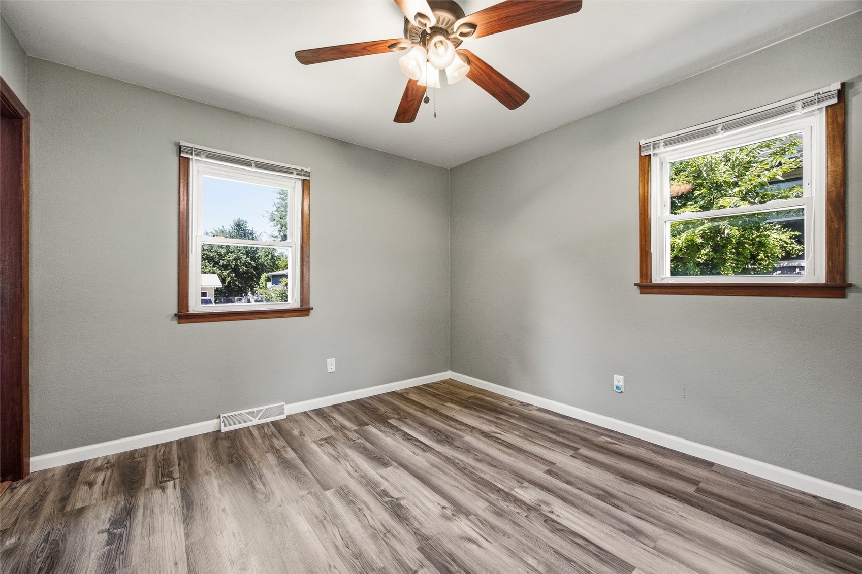 1631 27th Street NW Cedar Rapids IA 52405