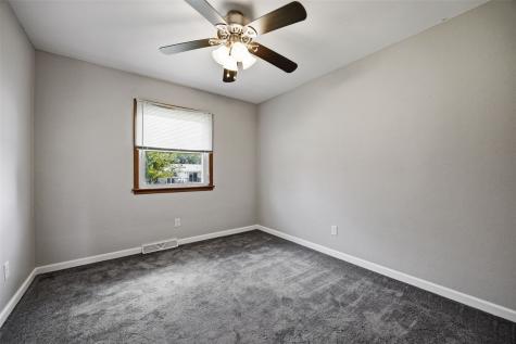 1631 27th Street NW Cedar Rapids IA 52405