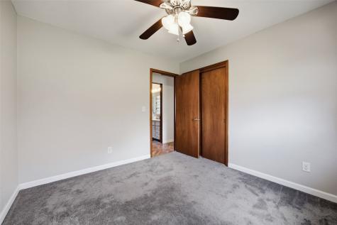 1631 27th Street NW Cedar Rapids IA 52405