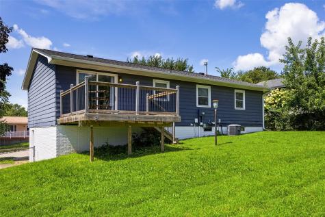 1631 27th Street NW Cedar Rapids IA 52405