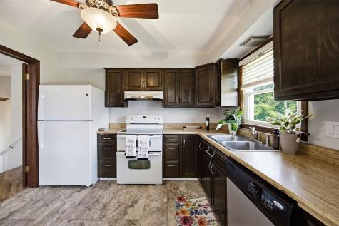 1631 27th Street NW Cedar Rapids IA 52405