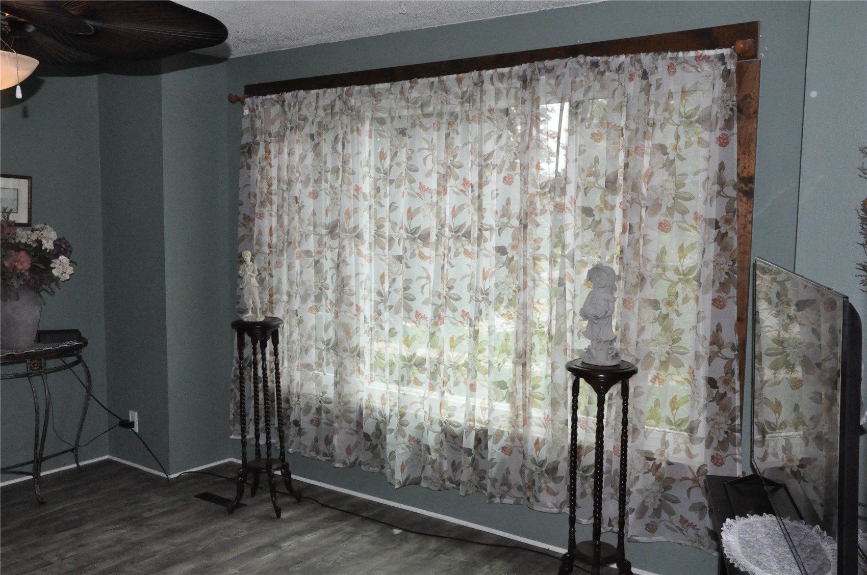 1402 11th Avenue Belle Plaine IA 52208