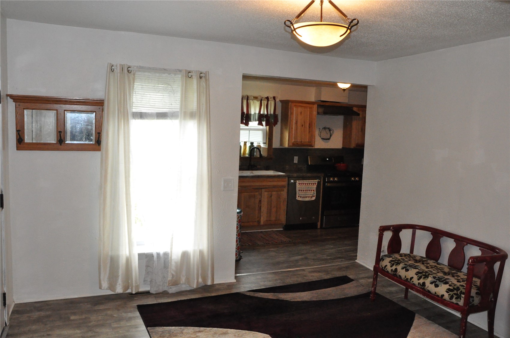 1402 11th Avenue Belle Plaine IA 52208