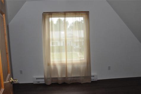 1402 11th Avenue Belle Plaine IA 52208