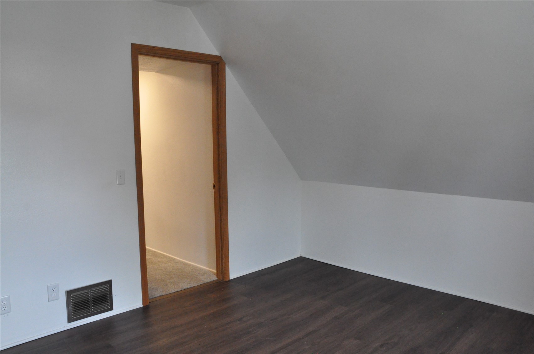 1402 11th Avenue Belle Plaine IA 52208