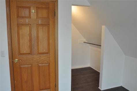 1402 11th Avenue Belle Plaine IA 52208
