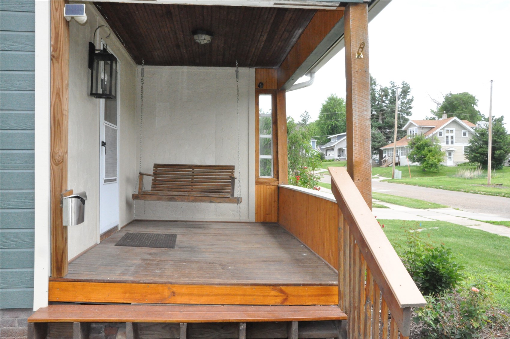 1402 11th Avenue Belle Plaine IA 52208