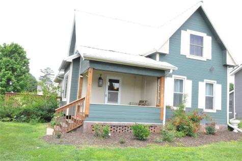 1402 11th Avenue Belle Plaine IA 52208