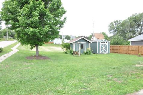 1402 11th Avenue Belle Plaine IA 52208